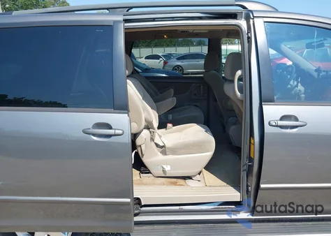 2005 Toyota Sienna Xle from USA, damaged, VIN 5TDZA22C45S268349